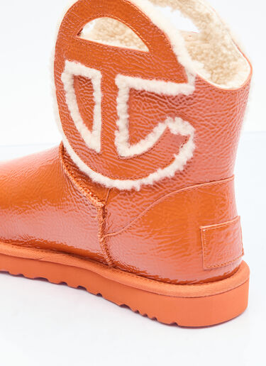 LN-CC® - UGG x Telfar: UGG x Telfar Logo Mini Crinkle - Orange UGG x Telfar UGG x Telfar Logo Mini Crinkle Orange ugt0354018