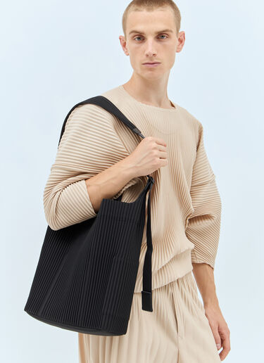 Homme Plissé Issey Miyake Utility Tote Bag Black hmp0157002