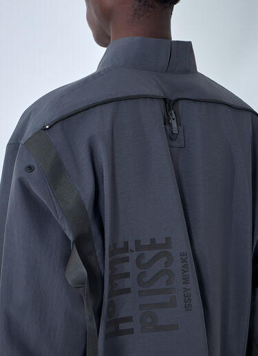 LN-CC® - Homme Plissé Issey Miyake: Structured Oversized Jacket - Black Homme Plissé Issey Miyake Structured Oversized Jacket Black hmp0164004
