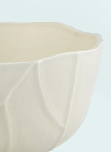 LN-CC® - Bordallo Pinheiro: Cloudy Butterflies Salad Bowl - Cream Bordallo Pinheiro Cloudy Butterflies Salad Bowl Cream wps0691196
