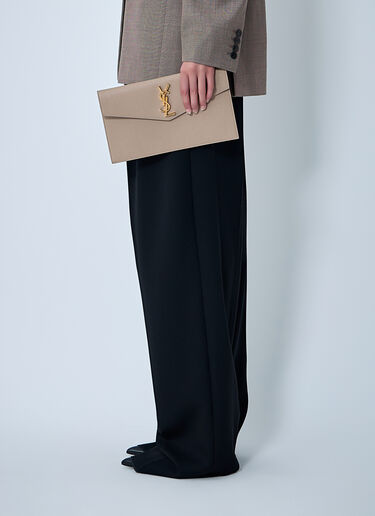 LN-CC® - Saint Laurent: Medium Uptown Clutch - Beige Saint Laurent Medium Uptown Clutch Beige sla0260036