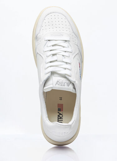 LN-CC® - Autry: Medalist Low Sneakers - White Autry Medalist Low Sneakers White aut0158003