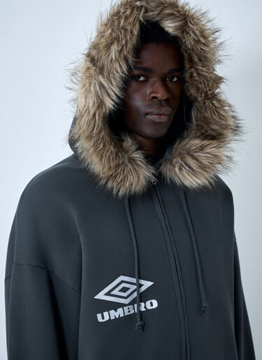LN-CC® - Umbro: Fur Masked Hood Sweatshirt - Dark Grey Umbro Fur Masked Hood Sweatshirt Dark Grey umb0162010