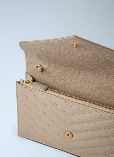 LN-CC® - Saint Laurent: Cassandre Envelop Chain Wallet - Beige Saint Laurent Cassandre Envelop Chain Wallet Beige sla0260053