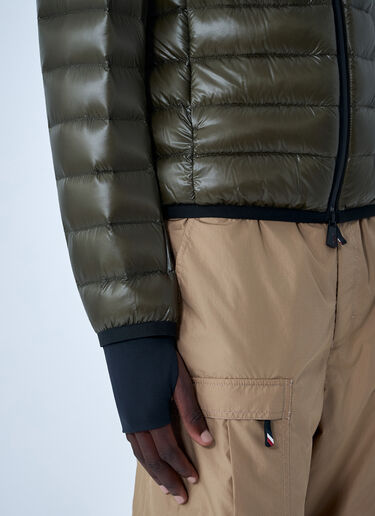 LN-CC® - Moncler Grenoble: Hers Short Down Jacket - Beige Moncler Grenoble Hers Short Down Jacket Beige mog0162006