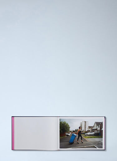 Antenne Books Pretty Hurts: Kiko Kostadinov Book Blue ane0558015