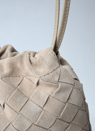 LN-CC® - Bottega Veneta: Small Intrecciato Dustbag - Ecru Bottega Veneta Small Intrecciato Dustbag Ecru bov0261068