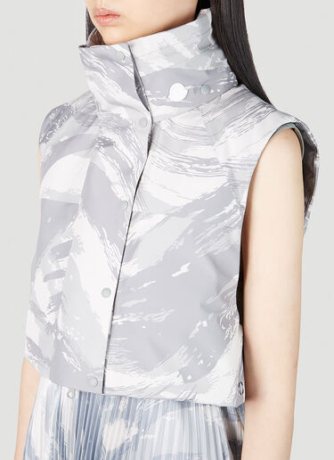LN-CC® - 4 Moncler Hyke: Vanilis Gilet Jacket - Grey 4 Moncler Hyke Vanilis Gilet Jacket Grey mhy0251003