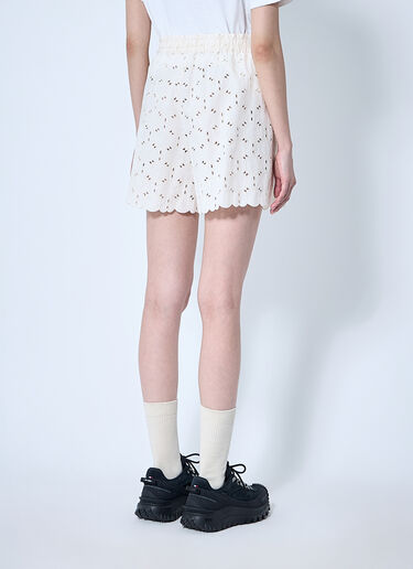 Moncler Logo Patch Shorts Beige mon0260013