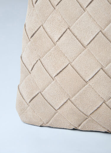 LN-CC® - Bottega Veneta: Small Intrecciato Dustbag - Ecru Bottega Veneta Small Intrecciato Dustbag Ecru bov0261068