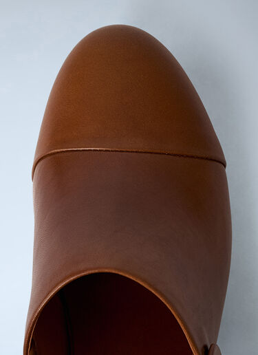 LN-CC® - Chloé: Jeannette Heel Clogs - Brown Chloé Jeannette Heel Clogs Brown chl0263064