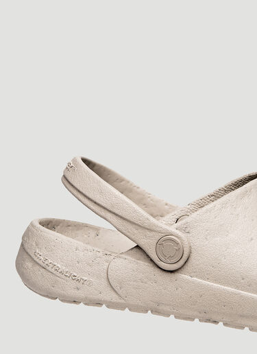 LN-CC® - Ales Grey: Rodeo Drive Clogs - Grey Ales Grey Rodeo Drive Clogs Grey als0349004