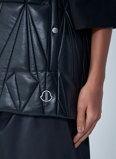 LN-CC® - Moncler + Rick Owens: ジオカモ フライト レザー フーデッド ジレ - ブラック Moncler + Rick Owens ジオカモ フライト レザー フーデッド ジレ ブラック mcs0363008