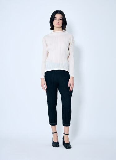 LN-CC® - Pleats Please Issey Miyake: 플리츠 크롭 팬츠 - 블랙 Pleats Please Issey Miyake 플리츠 크롭 팬츠 블랙 plp0259016