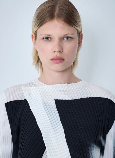LN-CC® - Issey Miyake: Shadow Study Top - White Issey Miyake Shadow Study Top White ism0261005