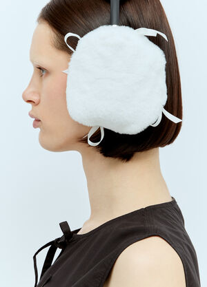 Praying Furry Headphones Cover White pry0254006