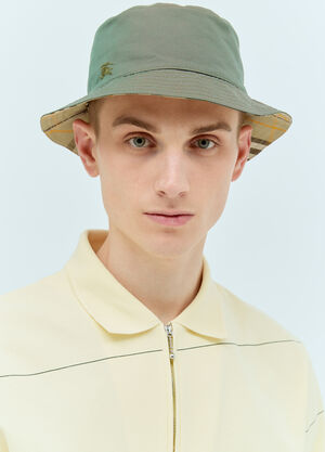 LN-CC® - Burberry: Reversible Bucket Hat - Green Burberry Reversible Bucket Hat Green bur0356001