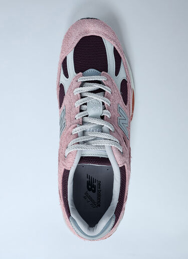 LN-CC® - New Balance: 991v2 Sneakers - Pink New Balance 991v2 Sneakers Pink new0362002