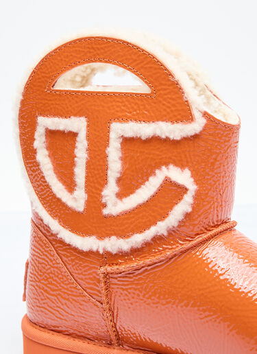 LN-CC® - UGG x Telfar: UGG x Telfar Logo Mini Crinkle - Orange UGG x Telfar UGG x Telfar Logo Mini Crinkle Orange ugt0354018